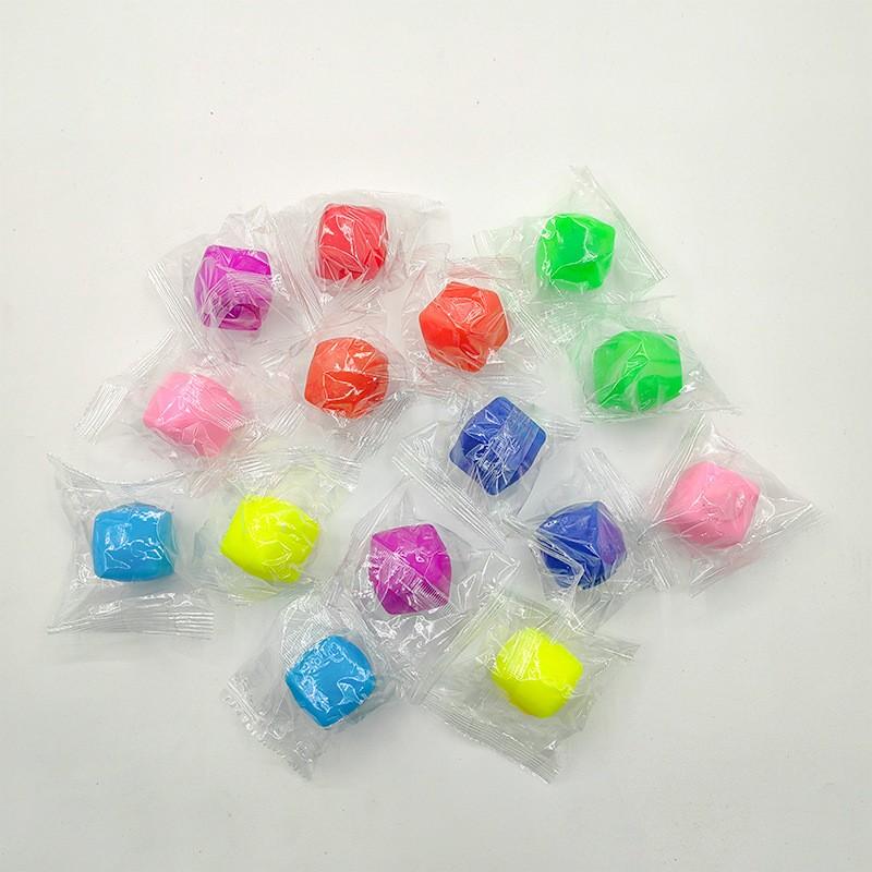 Random Color Squishy Cube, 8pcs Slow Rising Stress Relief Cube, Stretchy Fidget Cube for Anxiety Relief, Quiet Fidgets for Classroom