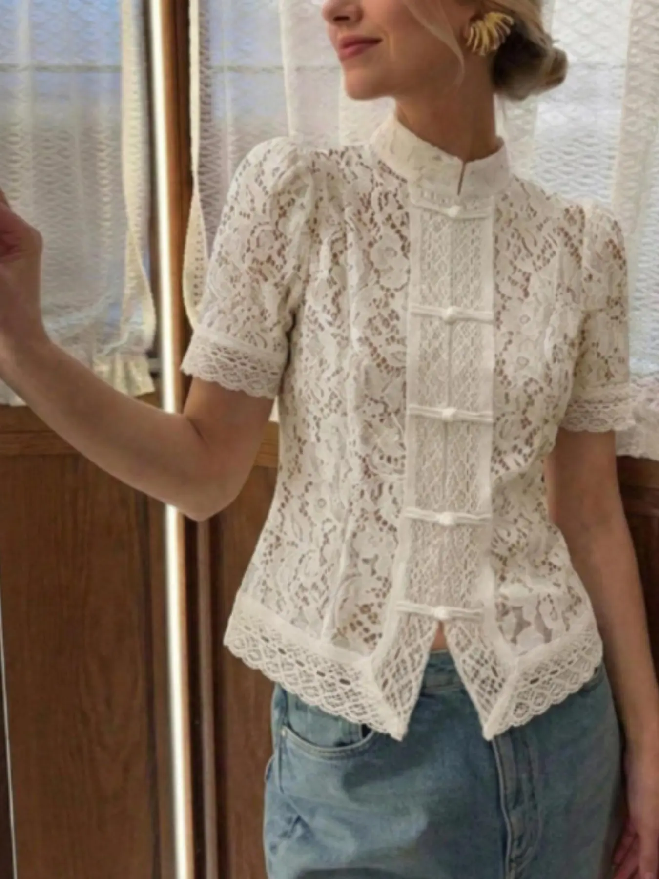 Spring Autumn Lace Flower Stand Collar Slim Shirt for Women, Fashionable Elegant Commute Top, French Soft Style Button Front Blouse