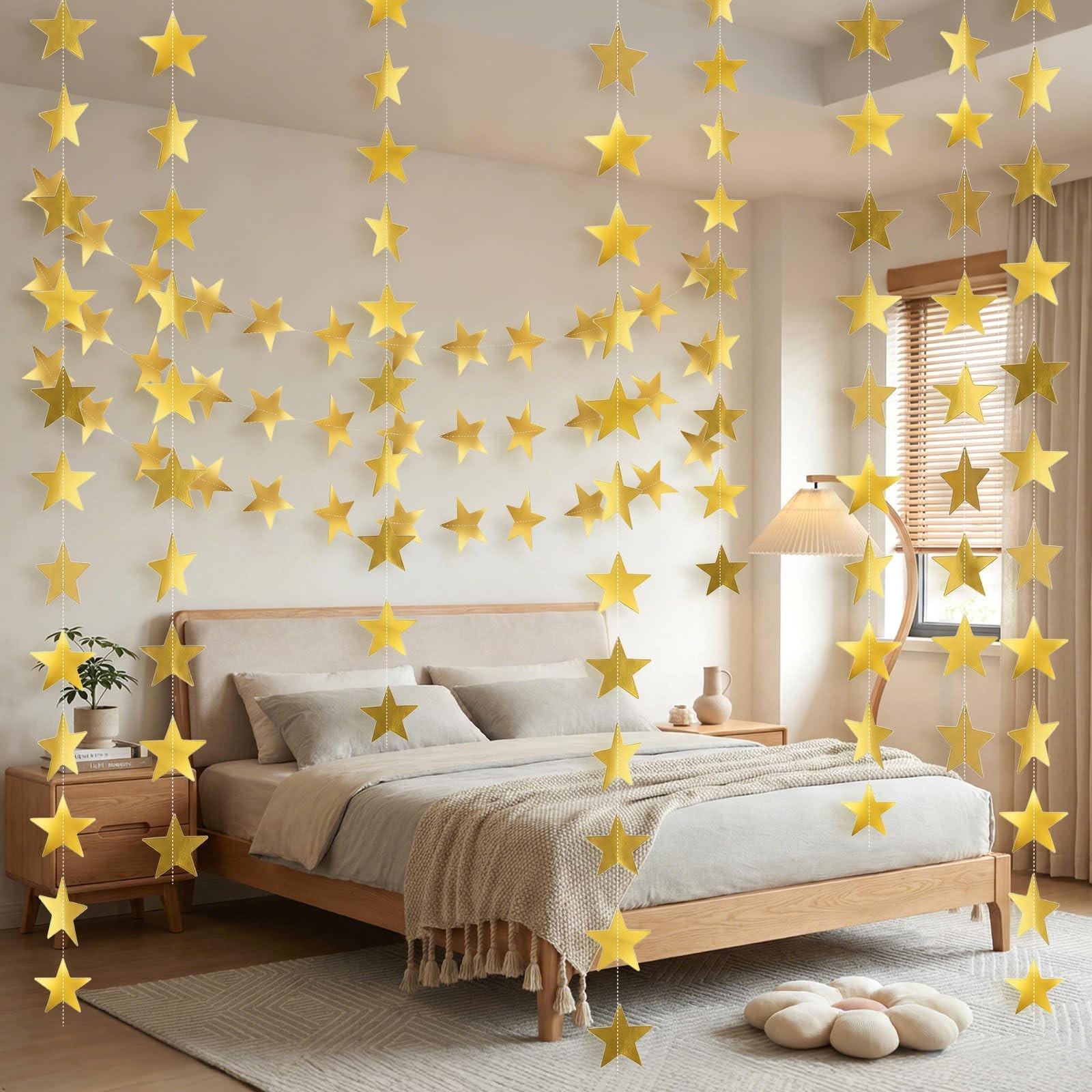 Star ornament, glittering gold double-sided star banner, 157 inches long, small star paper hanging decoration, suitable for Valentine's Day, graduation ceremony, birthday, wedding and all kinds of party backdrops and decorations.