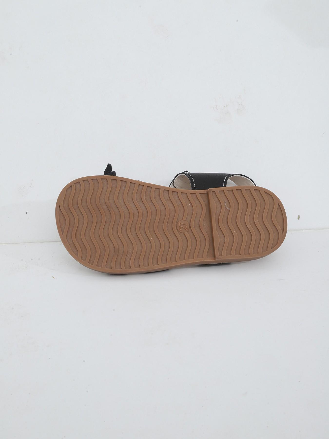 2026 Summer New Girls' Cross Strap Sandals, Child 3D Leaf Decoration Princess Shoes, Soft Sole Beach Sandals for School