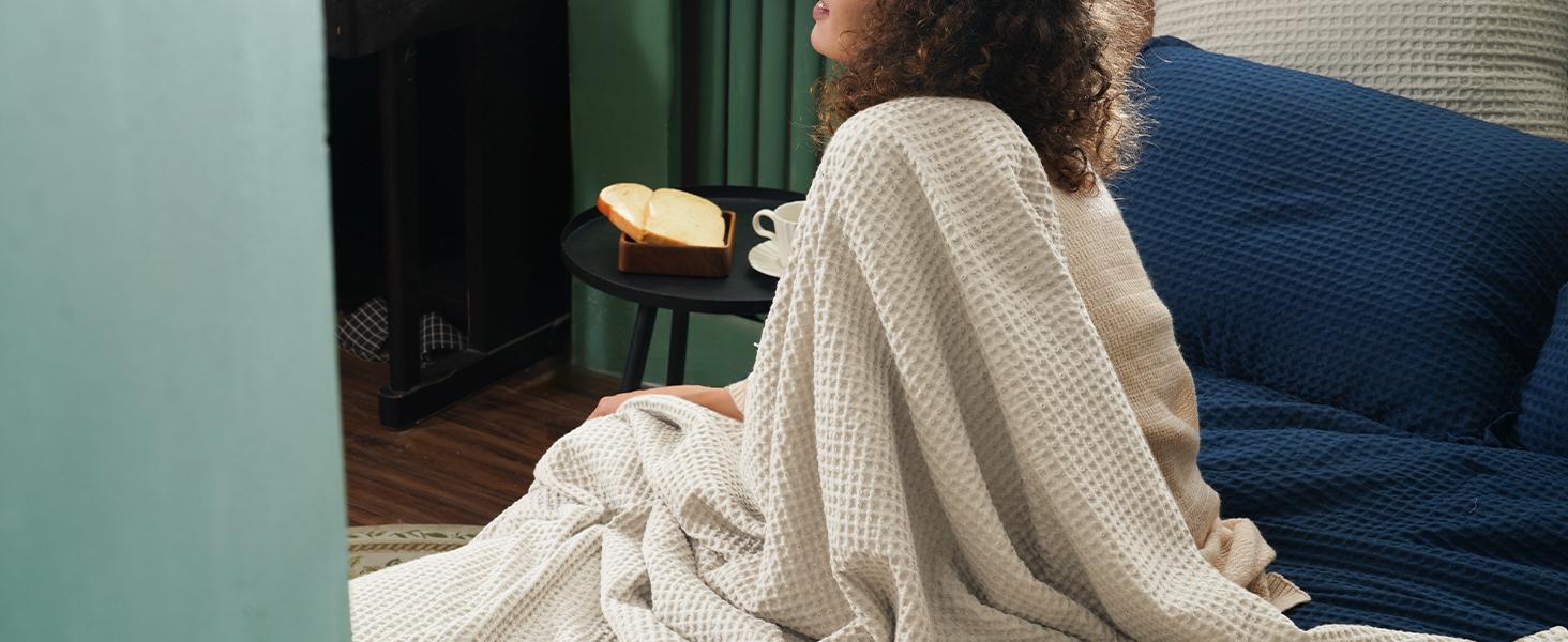 PHF 100% Cotton Waffle Weave Blanket, Lightweight Washed Soft Breathable Blanket Perfect for All Seasons, Stylish Blanket, Great Blanket Layer for Couch Bed Home Decor, Gift Idea