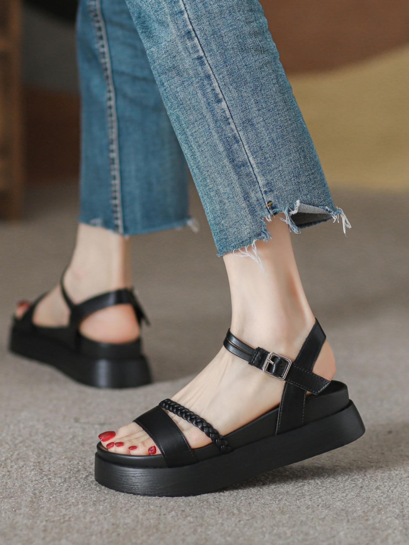 Women's Thick Sole Sandals, Summer New Arrival, Beach One-Strap, Casual Versatile Flip Flops, Perfect for Skirts, Trendy Outdoor Shoes