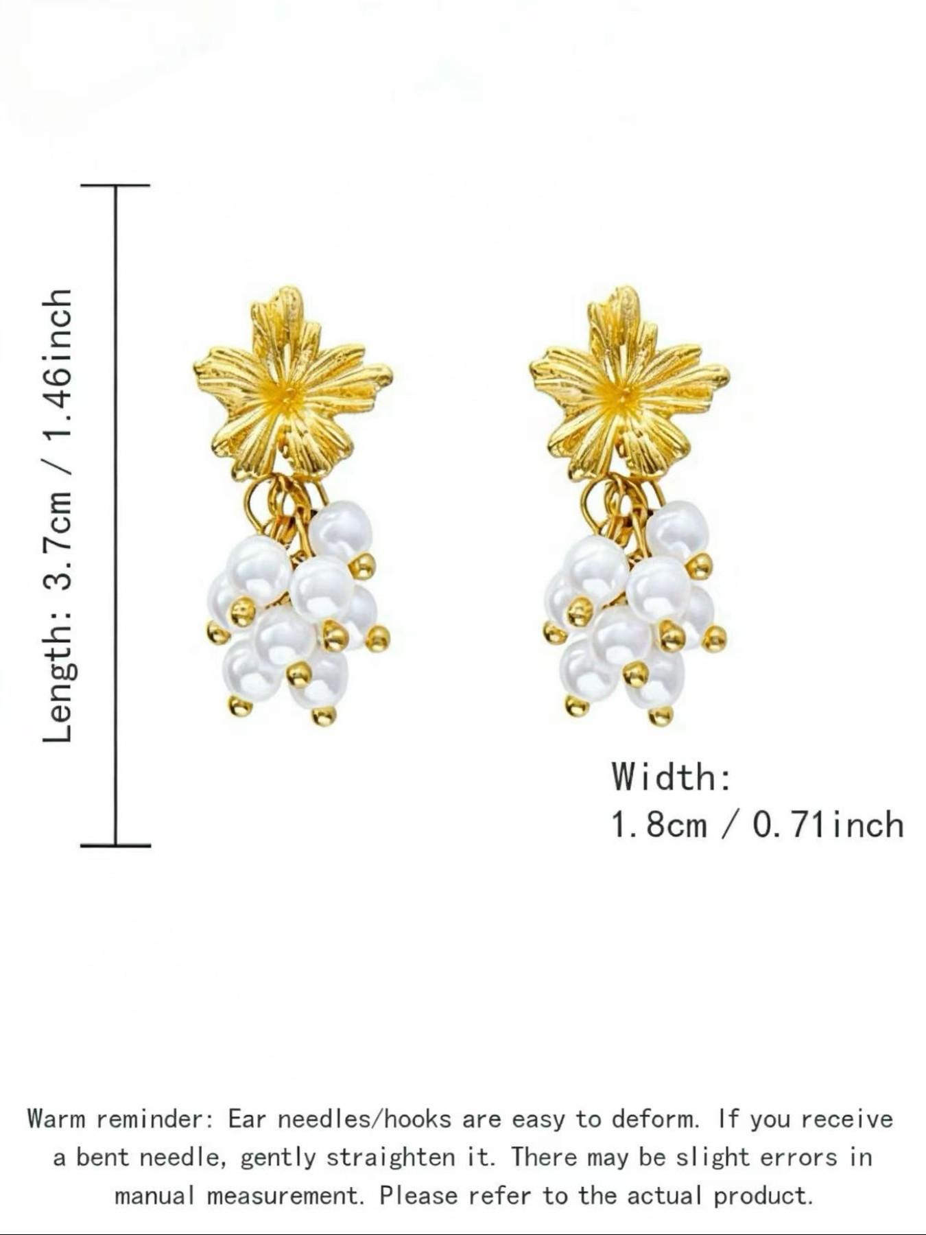 Exquisite metallic maple leaf shape with layered pearl tassels, creating a gentle and romantic vibe. The dangle design sways elegantly, adding a touch of sophistication to your daily look. Exquisite metallic maple leaf shape with layered pearl tassels, creating a gentle and romantic vibe. The dangle design sways elegantly, adding a touch of sophistication to your daily look.