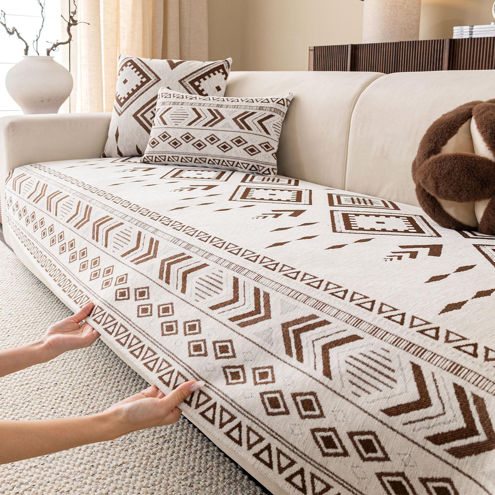 1pc Jacquard Sofa Pad, Chenille High-End Elegant Exclusive New Design, All-Season Trendy Sofa Pad, Perfect for Any Season