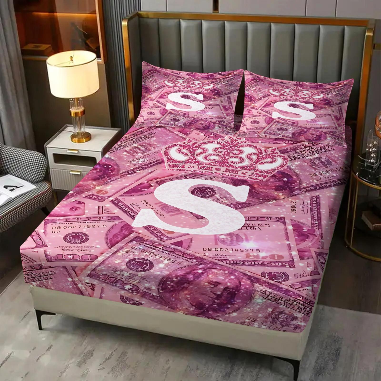 3pcs 100% Polyester / Luxury Aesthetic Pink Dollar Print Fitted Sheet Set / Glamorous Crown and 26 Letter Pattern / Soft Breathable Bedding / Easy Care Machine Washable Bed Sheet Set / One Bed Sheet + Two Pillowcases [Do Not Contain Fillings]