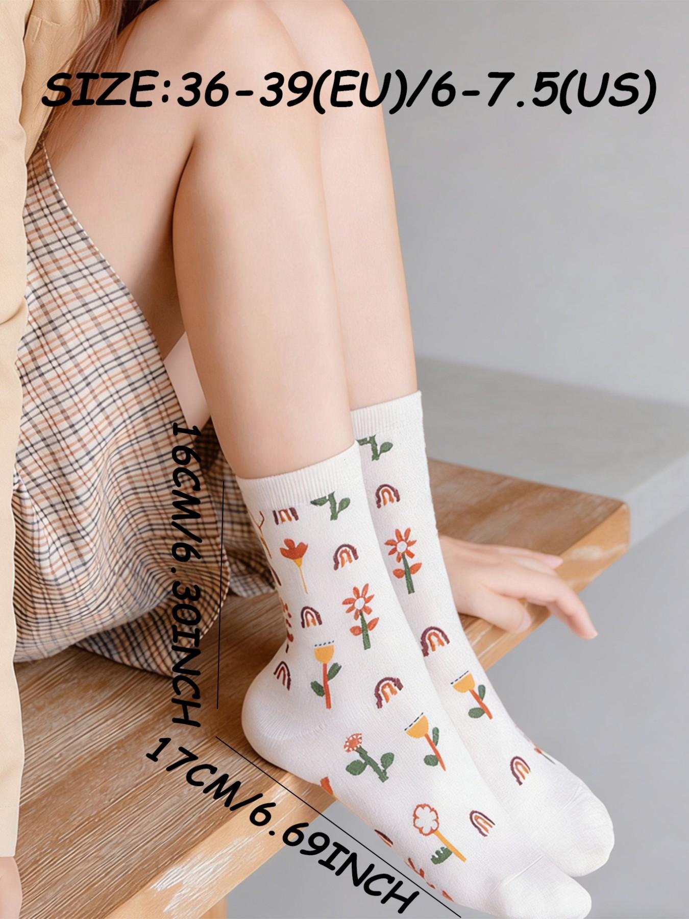 Random 3 Pairs Vintage Caramel Color Mid-Calf Socks, Comfortable and Stylish Footwear, Perfect for Daily Wear and Casual