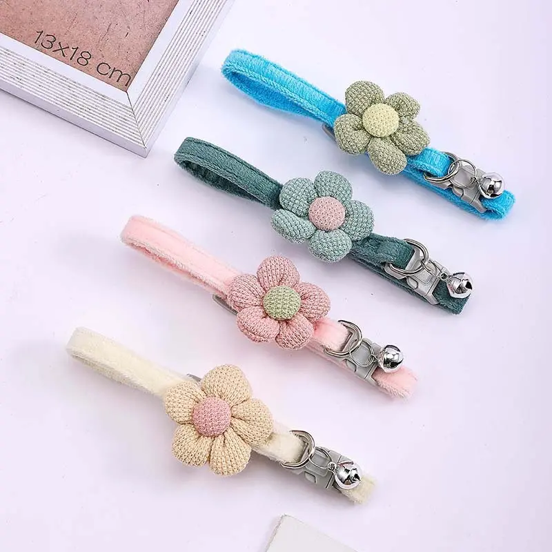 Pet Plush Flower Collar Angel Wings Collar Cat Bell Collar Universal Cute Collar for Cats and Dogs