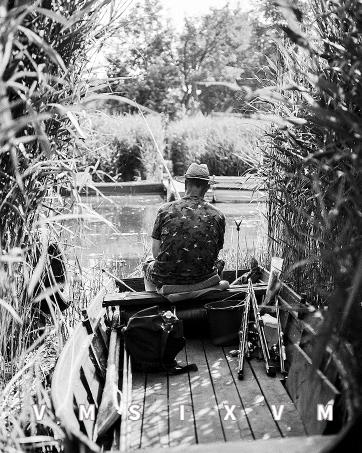 European Mount Skull Hanger, Deer Skull Wall Hooker for Hanging Deer Head, Pronghorn and Other Smaller Animals, Euro Mount Hanger with Easy Install Kit for Indoor Outdoor