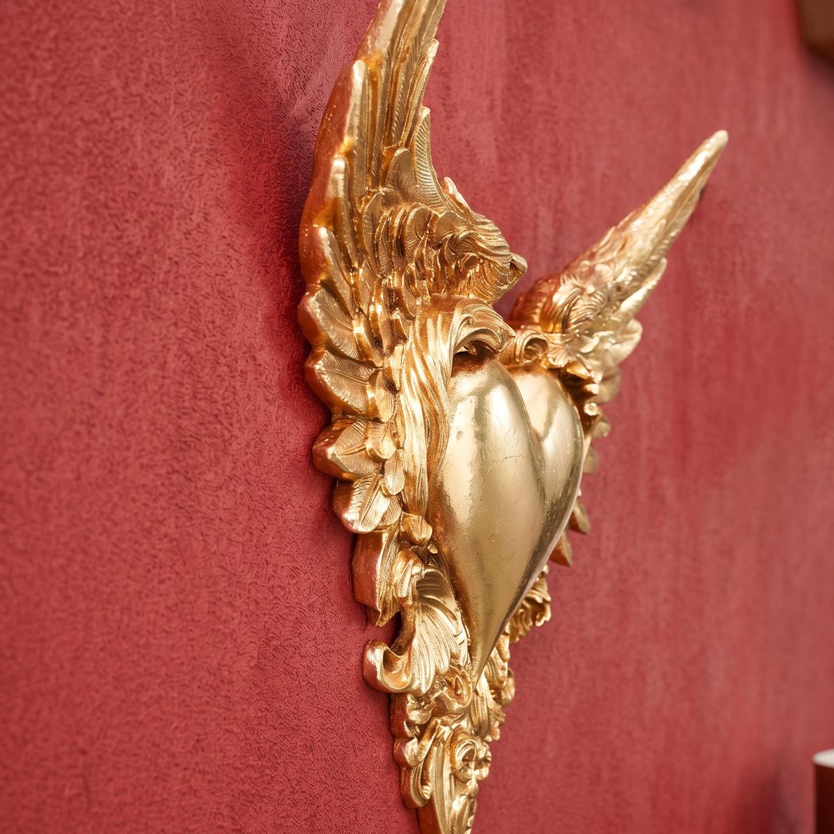 European Gold Resin Heart Wing Wall Hanging Decor, Living Room Entryway Wall Ornament, Contemporary Style, Home Wall Decor, Sofa Background Wall Decoration