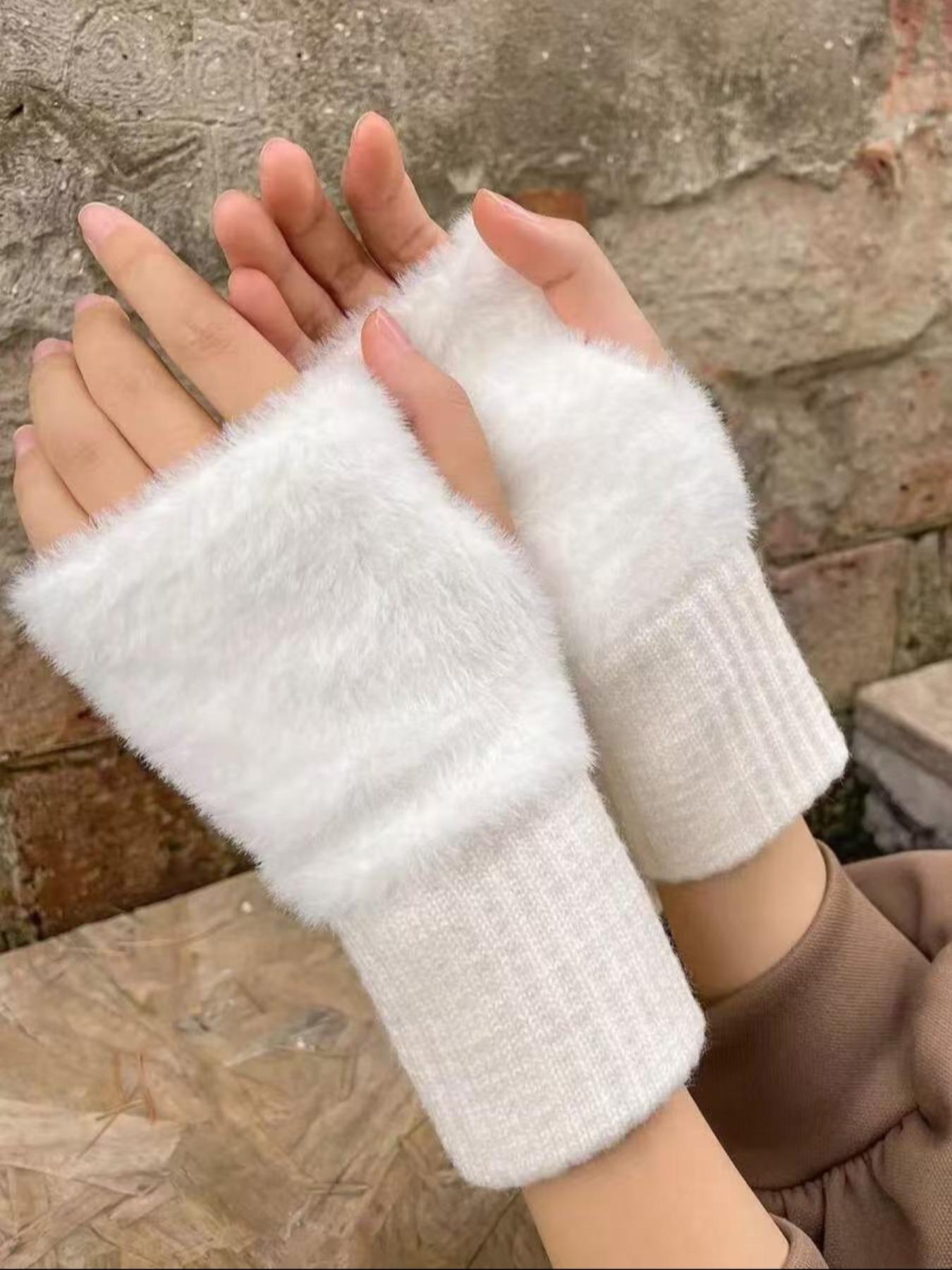 Unisex Fashion Fleece Knit Half Finger Fingerless Gloves, Soft Warm Non-Clunky, Perfect for Streetwear, Parties, Fall Winter Outdoor Use