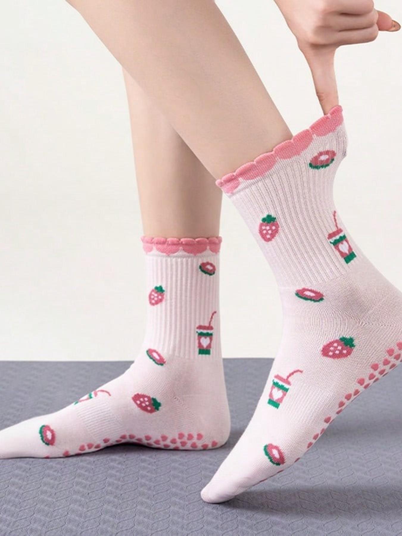 Women's Anti-Slip Yoga Socks, Cute Strawberry Cake Pattern, Soft Breathable Mid-Calf Socks, Ideal for Yoga, Pilates, Dance, Fitness