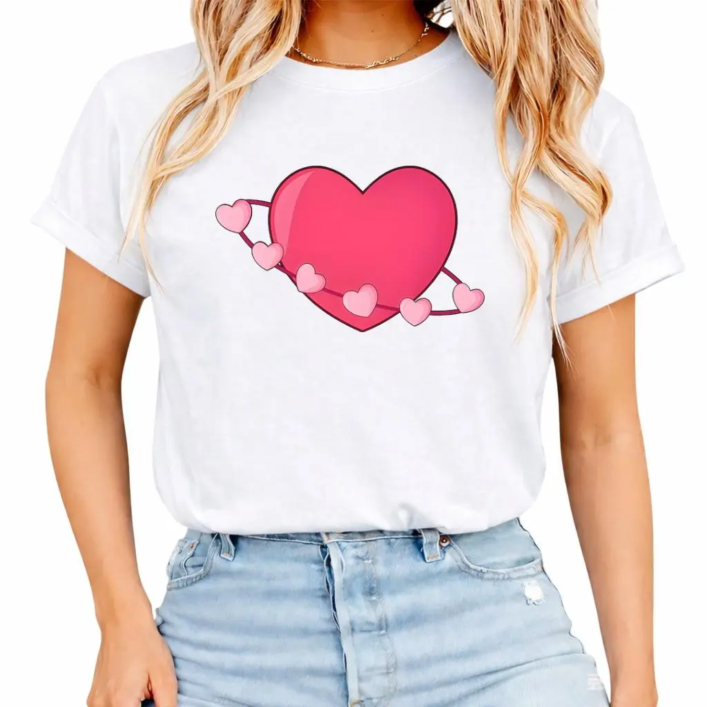 A Pattern of a Large Heart Surrounded by a String of Small Hearts, Summer Women's T-shirt, Short-sleeved T-shirt Top, Ladies' Casual Fashion Printed T-shirt, Elegant Women's Clothing