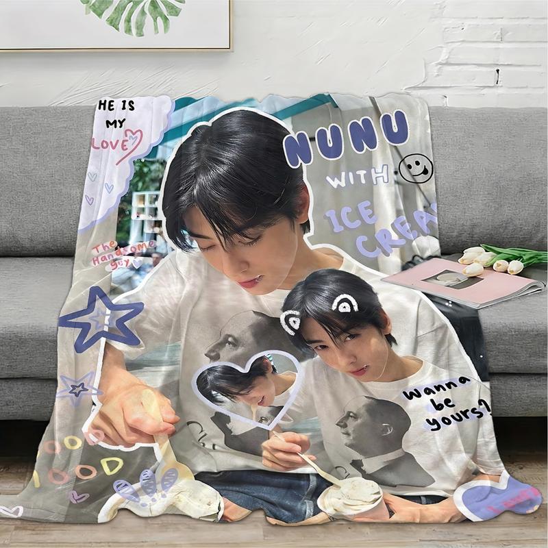 Cha Eun-woo ideathe simple flannel blanket to fit the travel rest and spread it out freely, pulling the comfort into every scene, giving partners at the carnival, and igniting the vitality of the journey with a pleasant experience