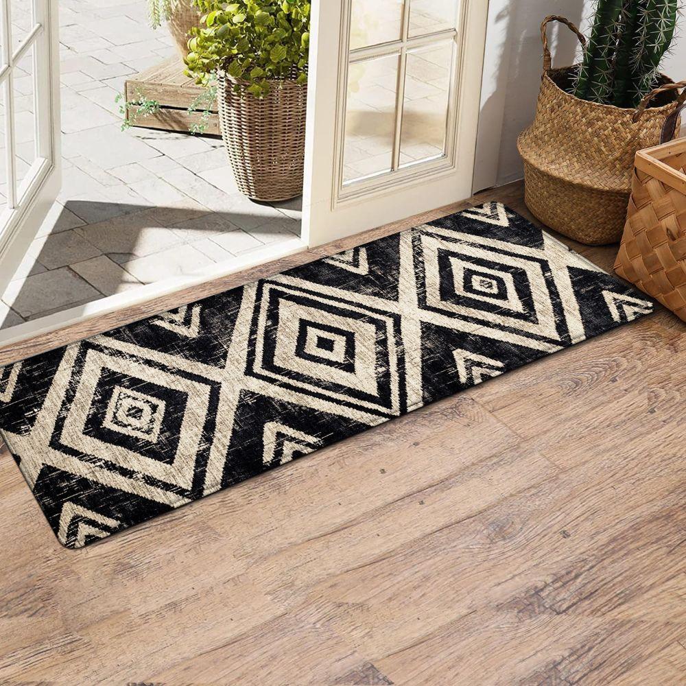 1PC， Black and White Diamond Geometry Patterned strip rugs, home décor, bathroom mats, entryway mats, bathroom non-slip mats, indoor entrance rugs, bedroom bedside mats, kitchen mats, hallway rugs, flannel sponge rugs, hallway runner rugs