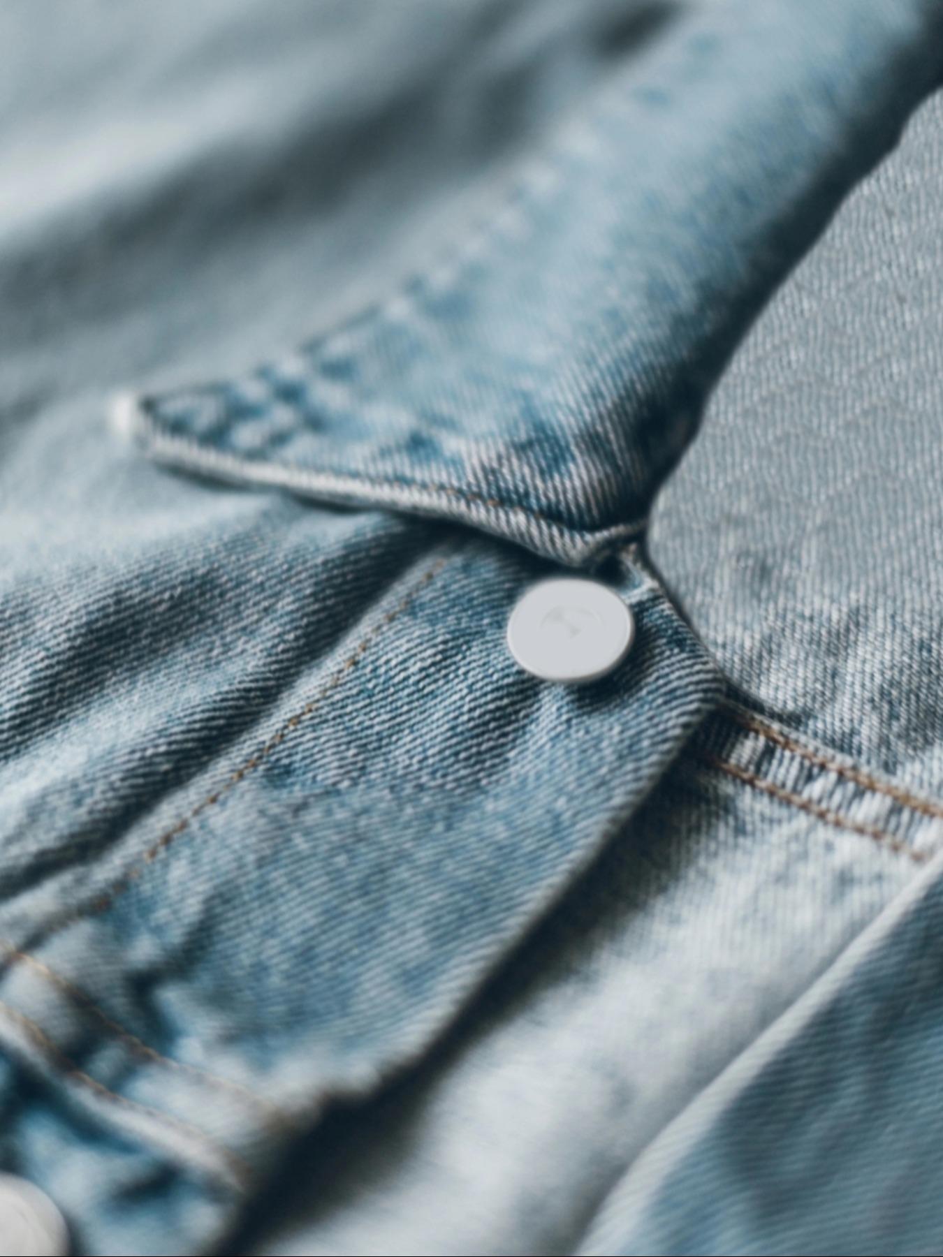 New Women's Street Fashion Denim Jacket, Classic Casual Washed Look, Heavy Craftsmanship, Versatile Design, Perfect for Daily Wear