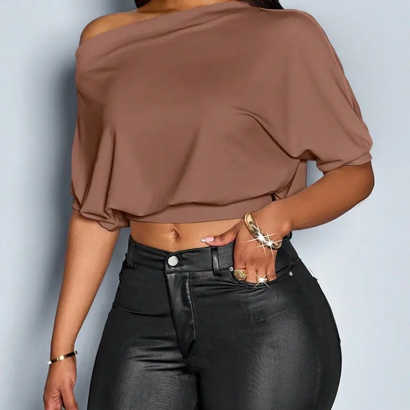 Women's Solid Color Asymmetrical Neckline T-Shirt with Ruffled Shoulders, Stylish Short Batwing Sleeve Top for Casual Everyday Wear, Asymmetrical Shirts, Womenswear