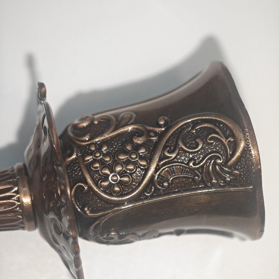 2 Piece vintage red bronze Candle Holders, 7.4 Inch European Vintage Metal, Sunfiower Pattern, Ideal for Shabbat, Wedding, Christmas,Halloween, Elegant Home Decor