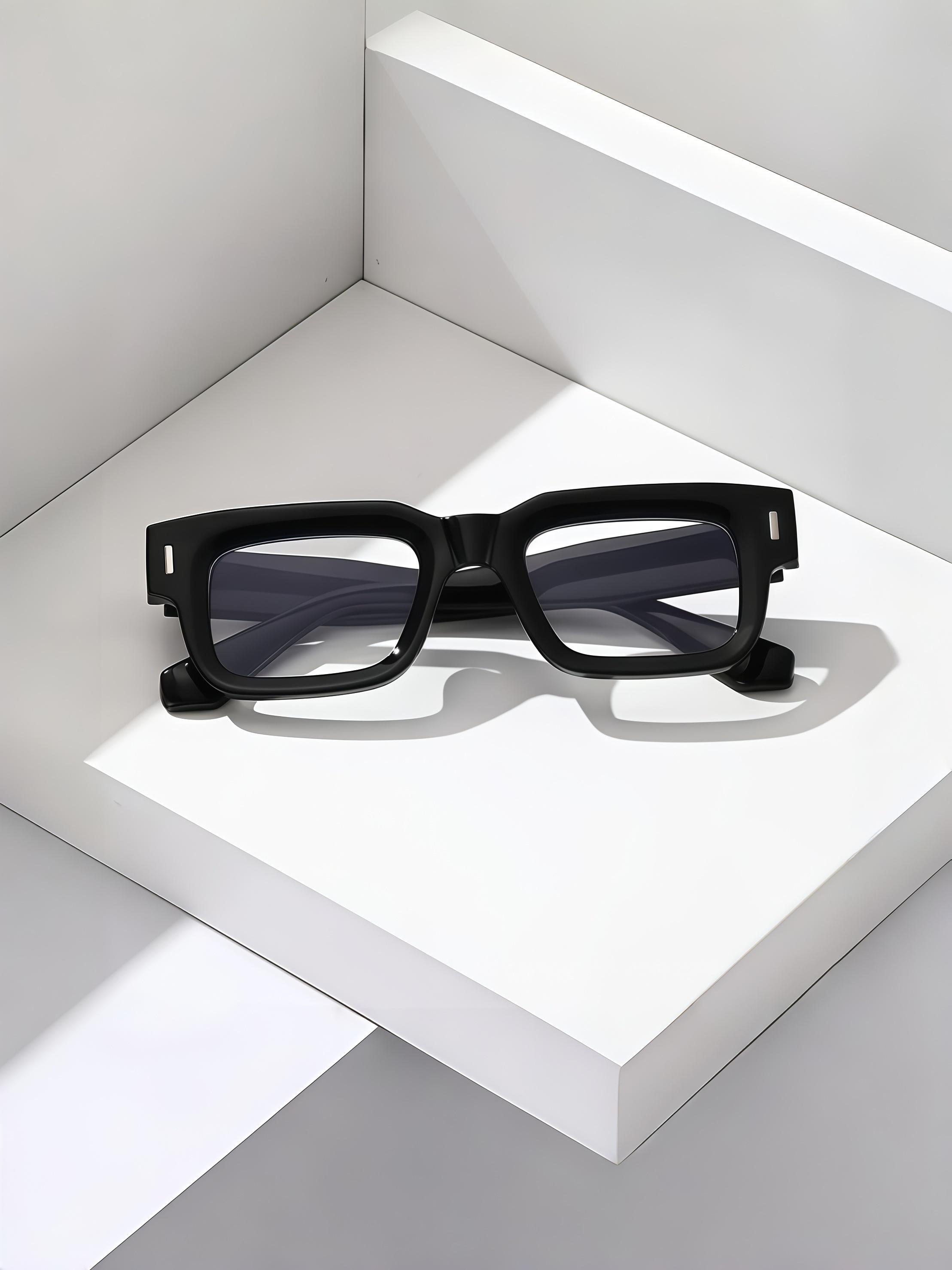 European and American Square Sunglasses, Glossy Black Frame Clear Lenses, Retro Trendy Shades, Versatile Fashion Accessory for Street Style, Shopping, Dating, Travel, Beach Vacation and Daily Outfits, Valentine’s Day Gift