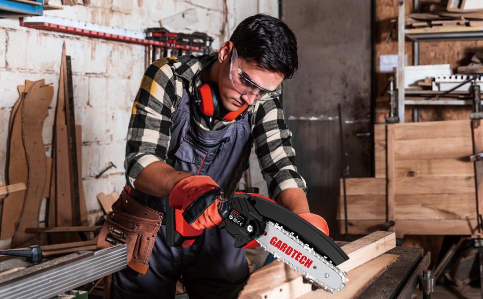 Mini Chainsaw 6 Inch, Gardtech Cordless Portable Electric Chain Saw ...