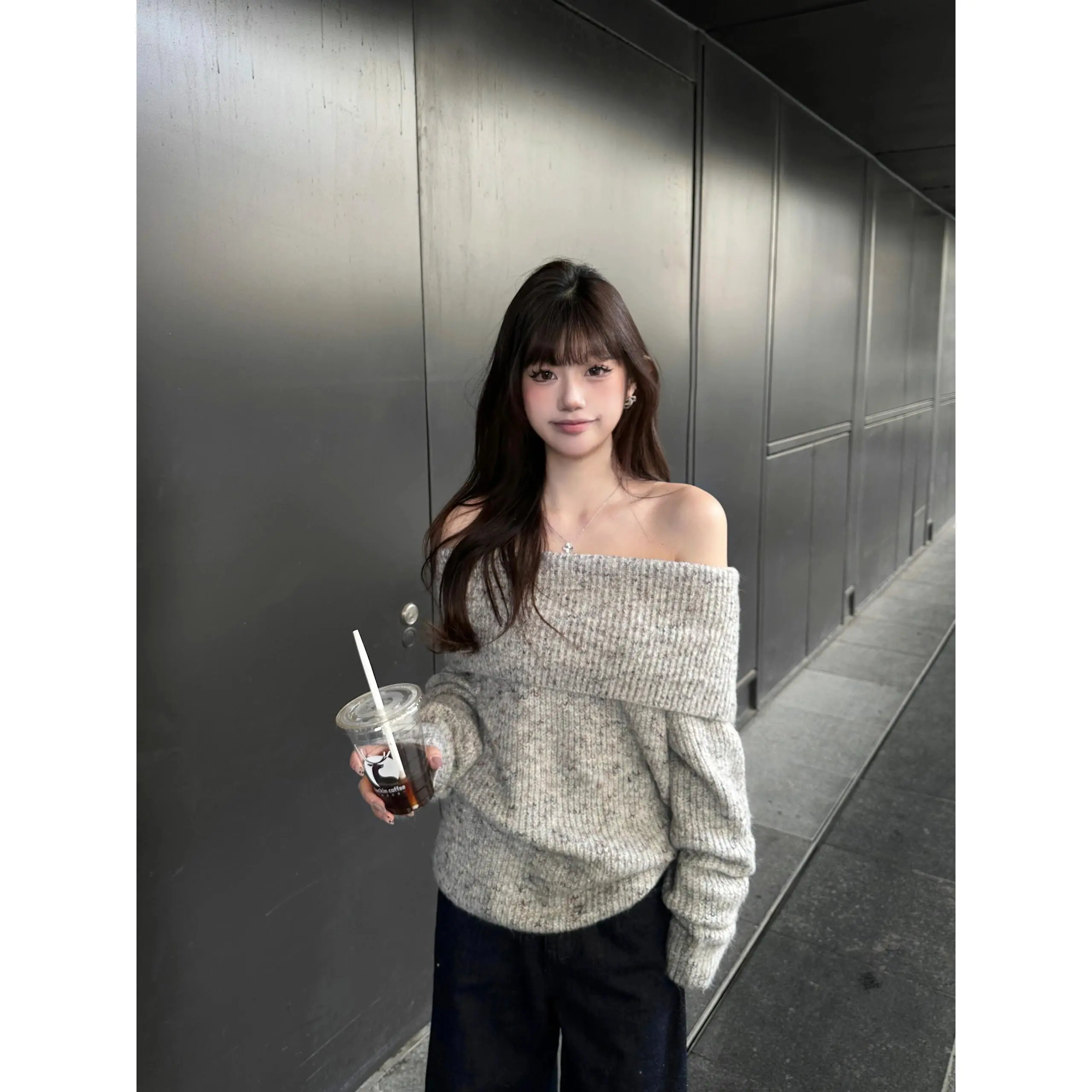 Off Shoulder Sweater for Women Long Sleeve Ribbed Knit Off-the-Shoulder Pullovers Jumper Tops Autumn Winter Y2K 90s Outfit