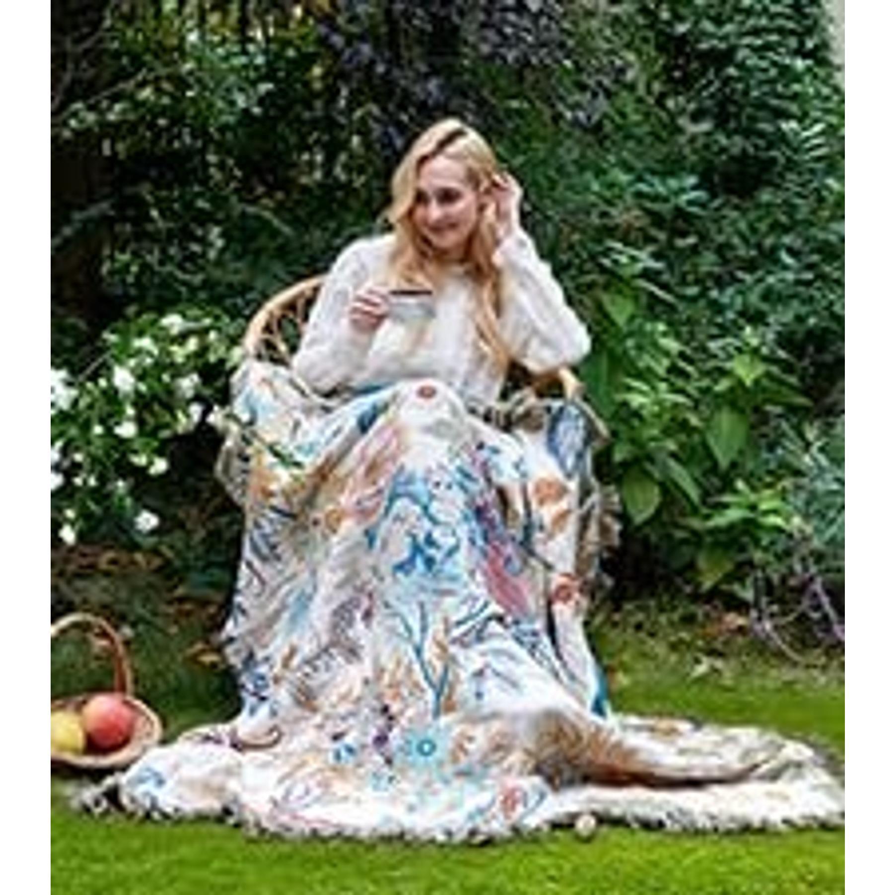 Reversible Jacquard Print Rectangular Boho Cotton Throw Blanket, 60"x80" 100% Cotton Lightweight Breathable Gauze, All-Season Couch Bed Chair Decor, Floral Butterfly Design