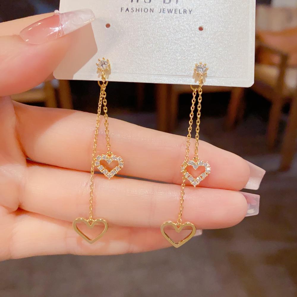 Exquisite minimalist light luxury micro-inlaid heart-shaped hollow tassel earrings for women, fashionable and elegant long earrings that give a slimming appearance E50216-EH