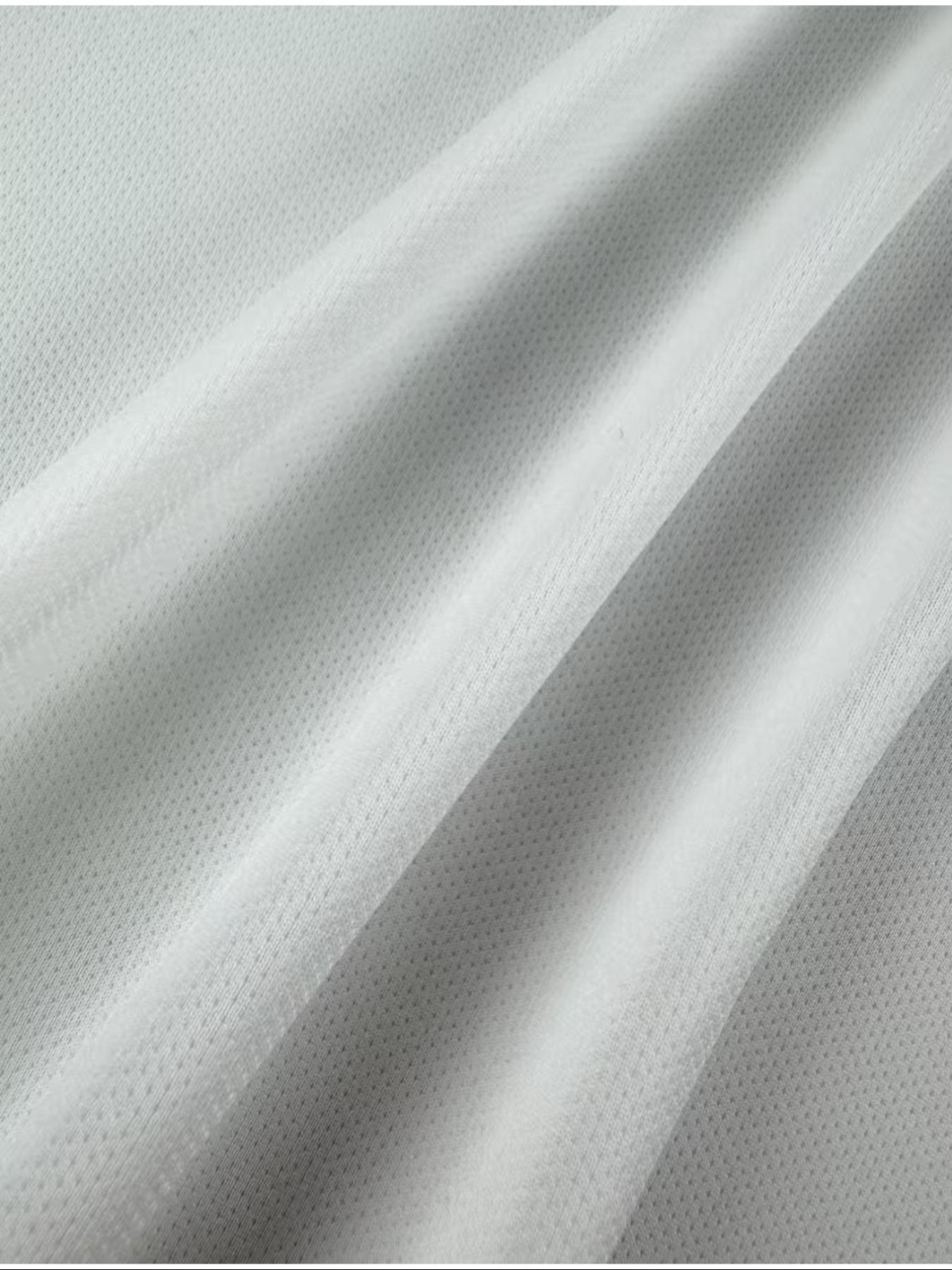 Men's Graphic Print Short Sleeve T-Shirt, Casual Fitted Top for All Seasons, Trendy Music Earphone Design, Fashionable Streetwear