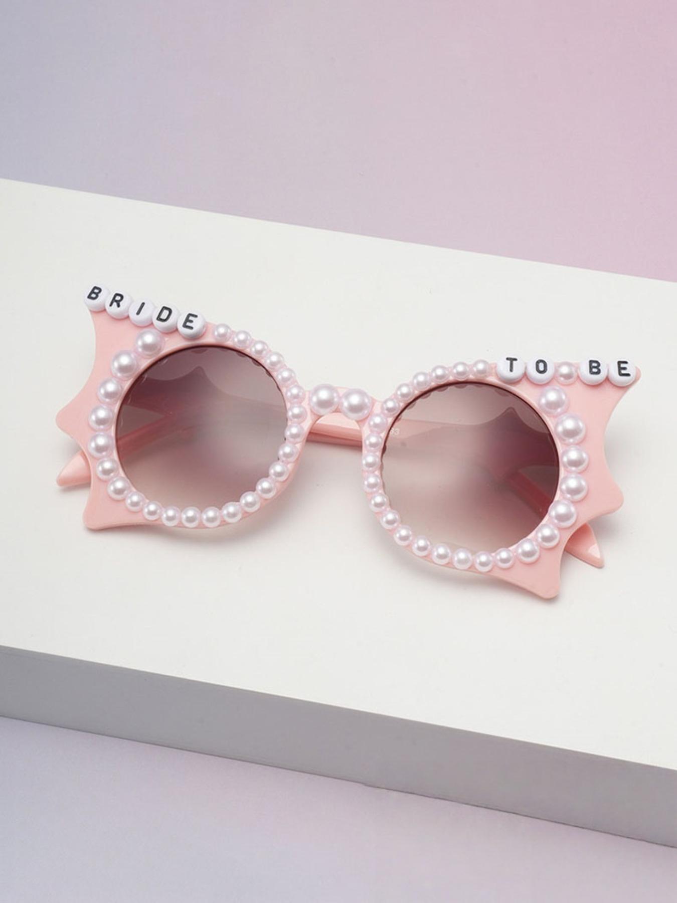 Elegant Bat-Shaped Sunglasses for Wedding Parties, Featuring Multiple Imitation Pearls, Stylish Accessory for Special Occasions