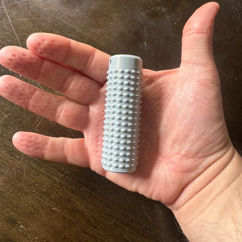 Little Ouchies Grippie Portable Vibrant Colors Stim Tool with Firm Plastic Spikes for Anxiety & Stress Relief, Clip to Keys for On-the-Go Comfort Pain Stimulation Impulse Management