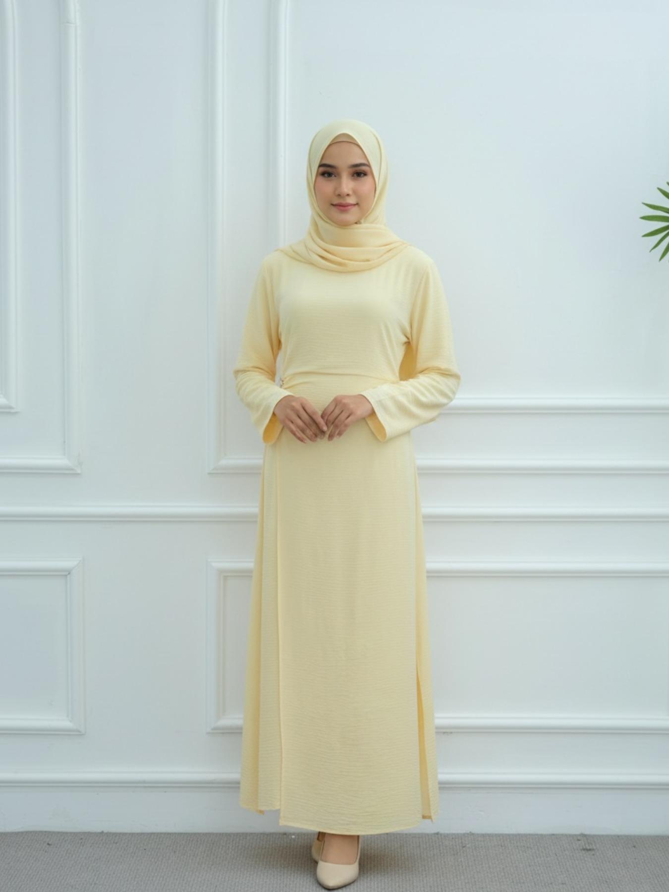 Muslim Women Plain Simple Dress with Back Tie, Waist Cinching, Decorative Buttons, Perfect for Friend Gatherings & Casual Occasions, Modest Muslim Outfits
