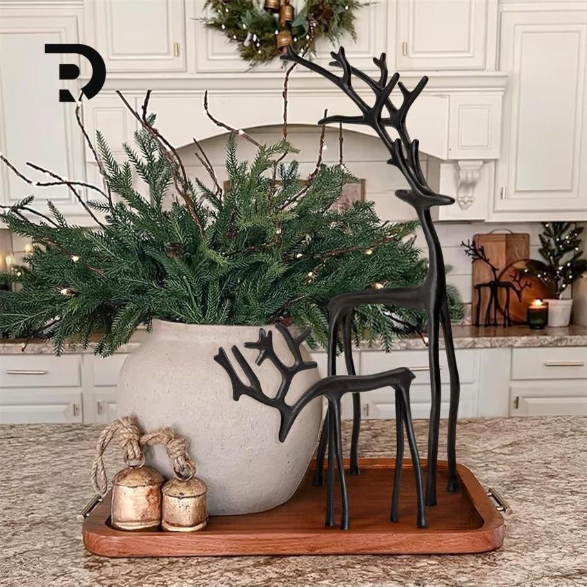 Elegant and Slender Black Elk Statue, A Popular Choice for Christmas Decoration in 2026, with A Modern Minimalist Design and Decorative Art Style. The Sturdy Base Ensures Stable Placement and Is Suitable for Home, Office, Home Garden and Other Scenes