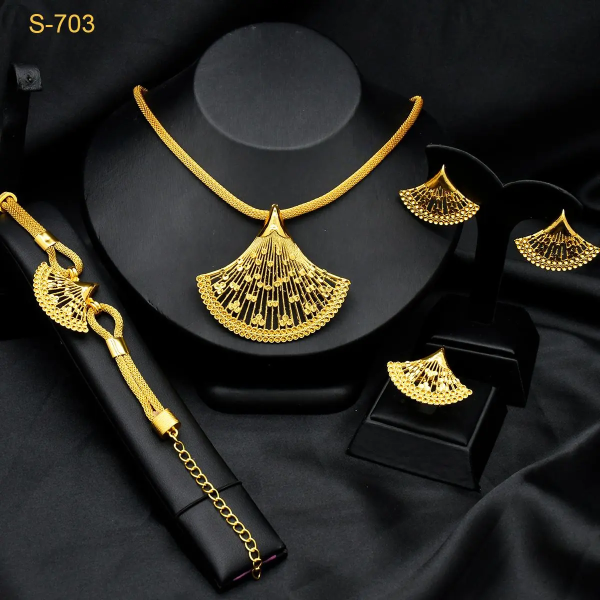 ANIID Fashion Indian 24k Gold Color Fan Shape Pendant Necklace Earrings Ring Sets for Lady Dubai Arab Big Jewelry Set Gifts