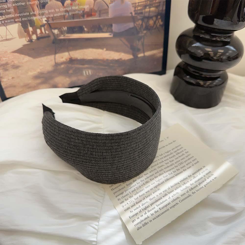 Wide Headband for High Forehead, Non-Slip Hair Accessory, Elegant Design, Perfect for Office and Dates, Women's Fashion Essential