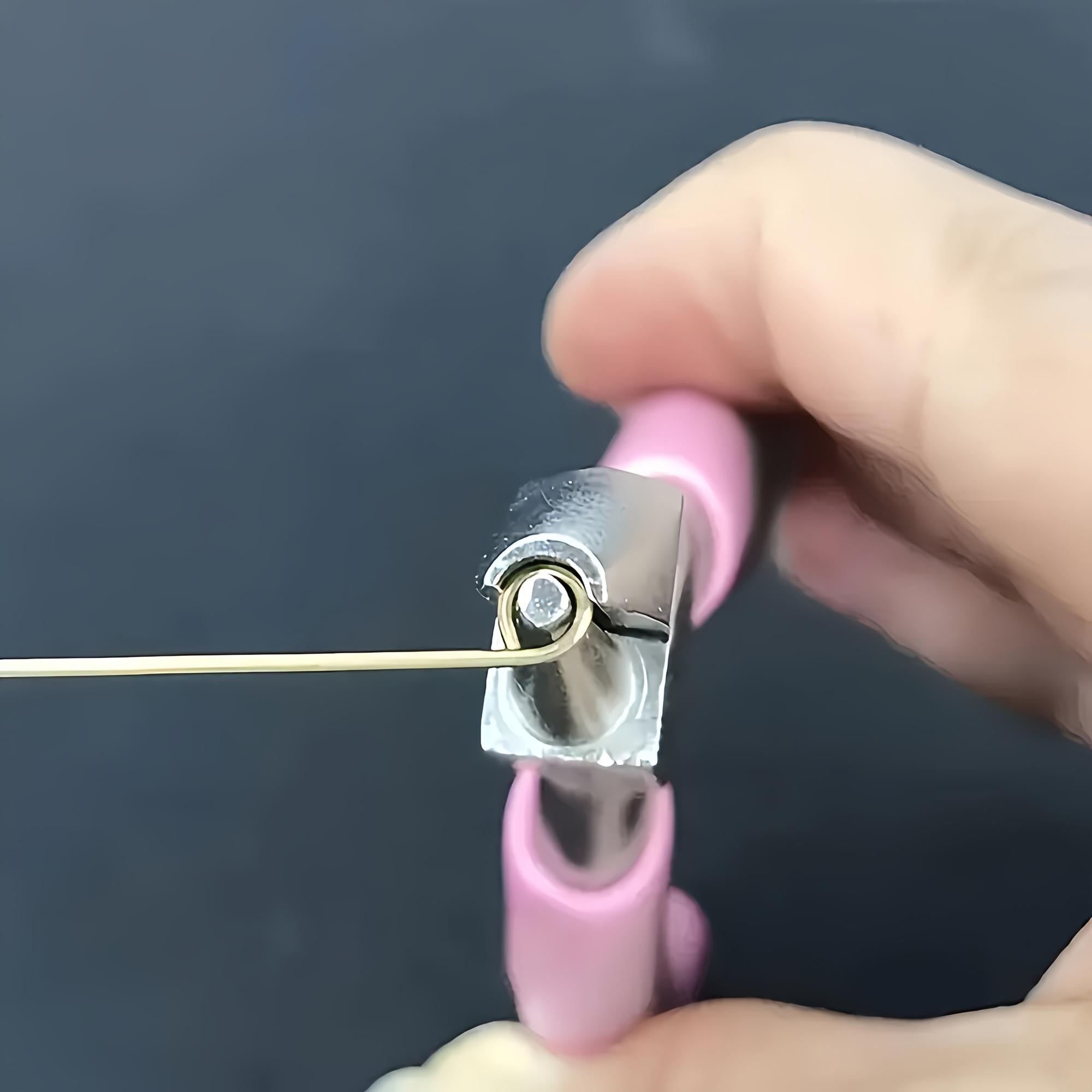 Durable Multi-Function Metal Needle Nose Pliers, Half-Round Design for DIY Jewelry and Metal Wire Shaping, Smooth Surface for Easy Maintenance