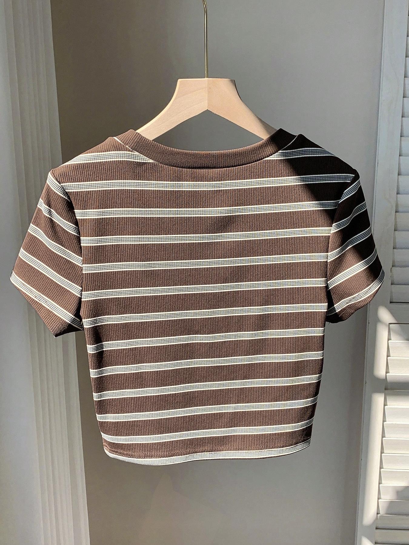 1 Piece Striped Slim Fitted Cropped Top | Sweet Cool  Aesthetic | Crew Neck Short Sleeve + Stretchy Ribbed Design | Perfect for Girls' Shopping Spree / Café Photo Ops
