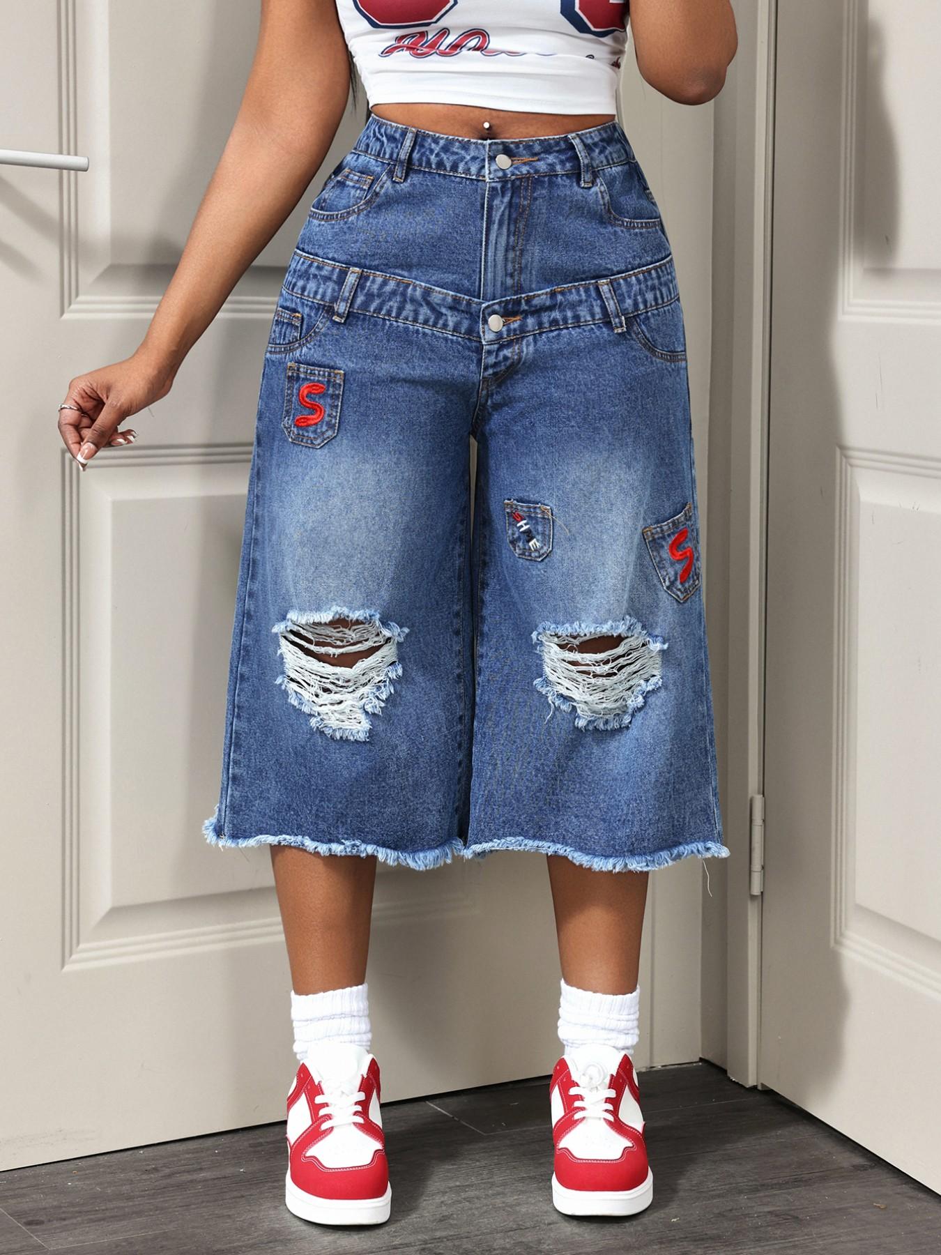 Women's Letter Embroidery Ripped Denim Capri Pants, Straight Leg Double Waistband Jeans, Frayed Hem Multi Pocket Spring Summer Casual Bottom
