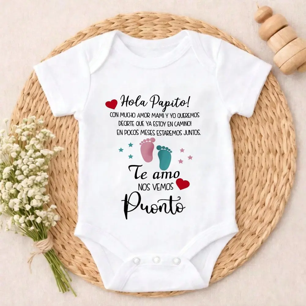"Hola Papito" Baby Bodysuit – Spanish Love Message Print Onesie, 100% Pure Cotton, Non-Irritating, Quick Snap Closure, Breathable Fabric – Adorable Bilingual Gift for Baby Boys & Girls, Newborn Photoshoots, Baby Showers & Everyday Wear