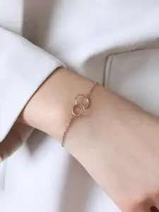 Women's Titanium Steel Round Interlocking Bracelet, Hollow Drum Texture Design, Perfect Gift for Valentine's Day & More