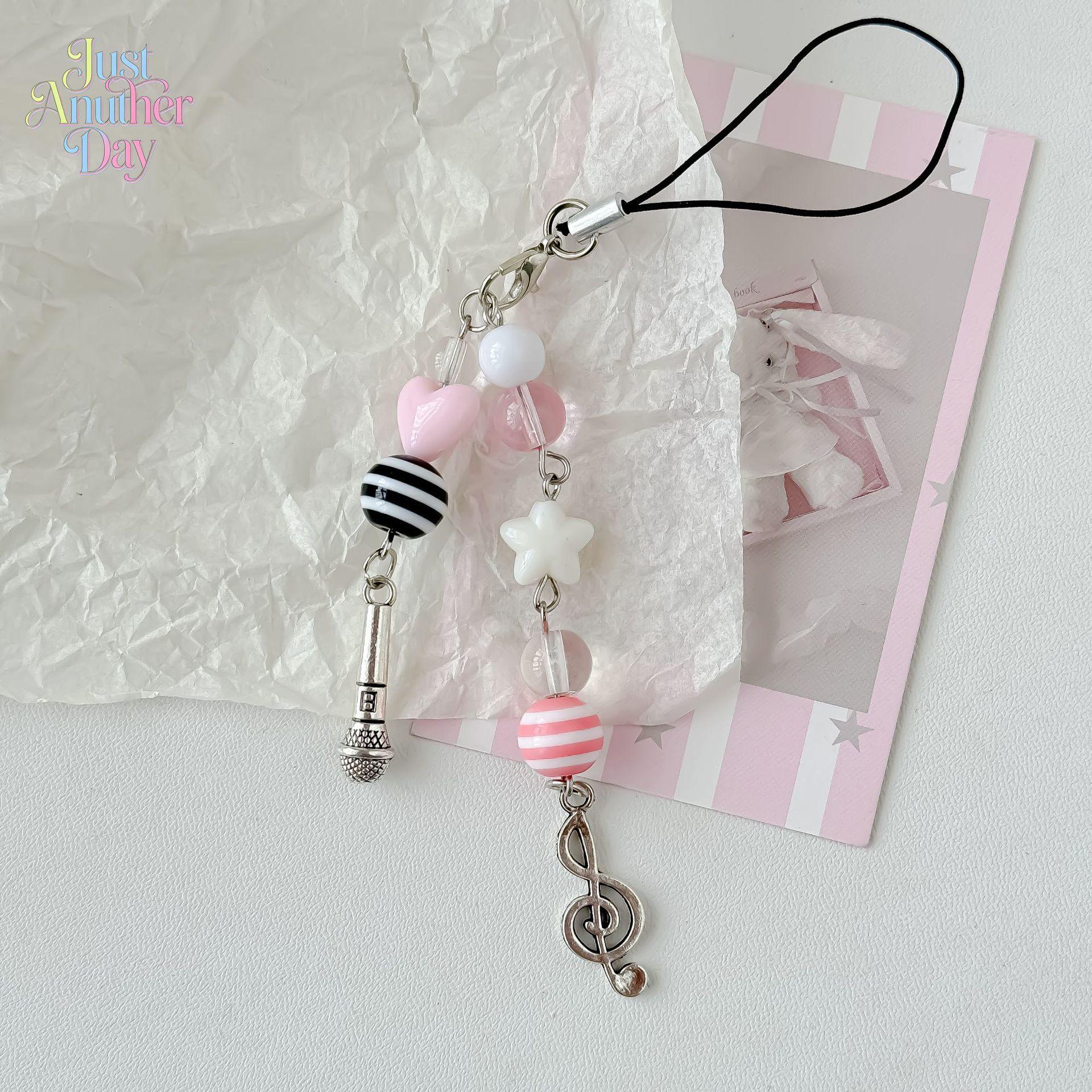 Y2K Pink Guitar Phone Charm, Millennial Style Beaded Keychain with Star & Music Note Details, Cute Bag & Photocard Holder Accessory