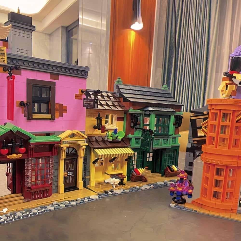 Hogwarts Harry Diagon Alley Model Building Set, 5544 Pieces, Home Decor, Birthday Gift, Ages 8+, Compatible with 75978