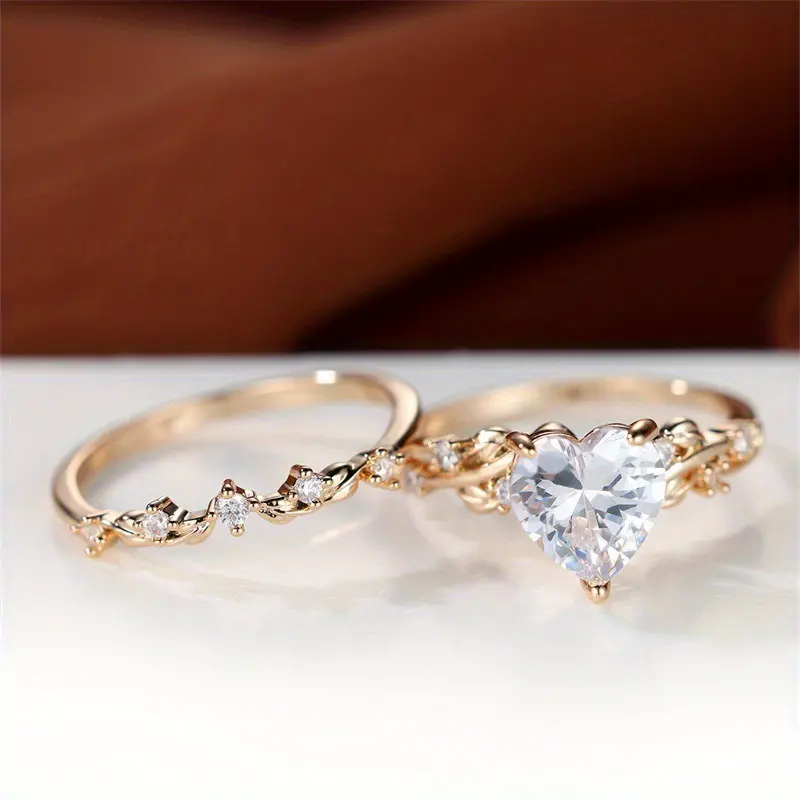 2-pcs Women Band Ring Sets | Trending Kawaii Lovely Crystal Heart Stackable Rings, Niche Delicate Rhinestone Heart Matching Finger Jewelry, Sparkling Inlay Lightweight No Finger Pressure, Ideal for Anniversary Dates, Dinner Parties, Prom Nights & Romantic