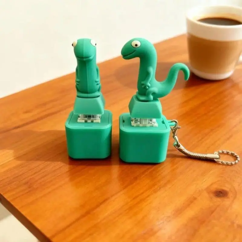 Lizard Button Clicker Keychain Toy Interactive Fidget Mechanical Switch Sound Green Stress Relief Gadget EDC Accessory Halloween Gift for Teens
