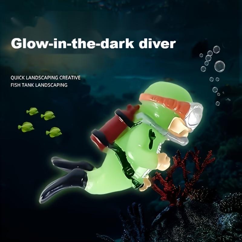 2-Pack Glow-In-The-Dark Aquarium Decor, Floating PVC Fish Tank Scene, Fluorescent Fish & Diver Figurines, Low Maintenance, Freshwater/saltwater