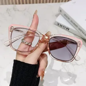 Women's Lightweight Multifocal Photochromic Reading Glasses - Progressive Light-Adaptive, Stylish Square Frames, Near & Far Vision, Gifts for Women, Ideal for Daily Wear & Outdoor Activities,summerwins