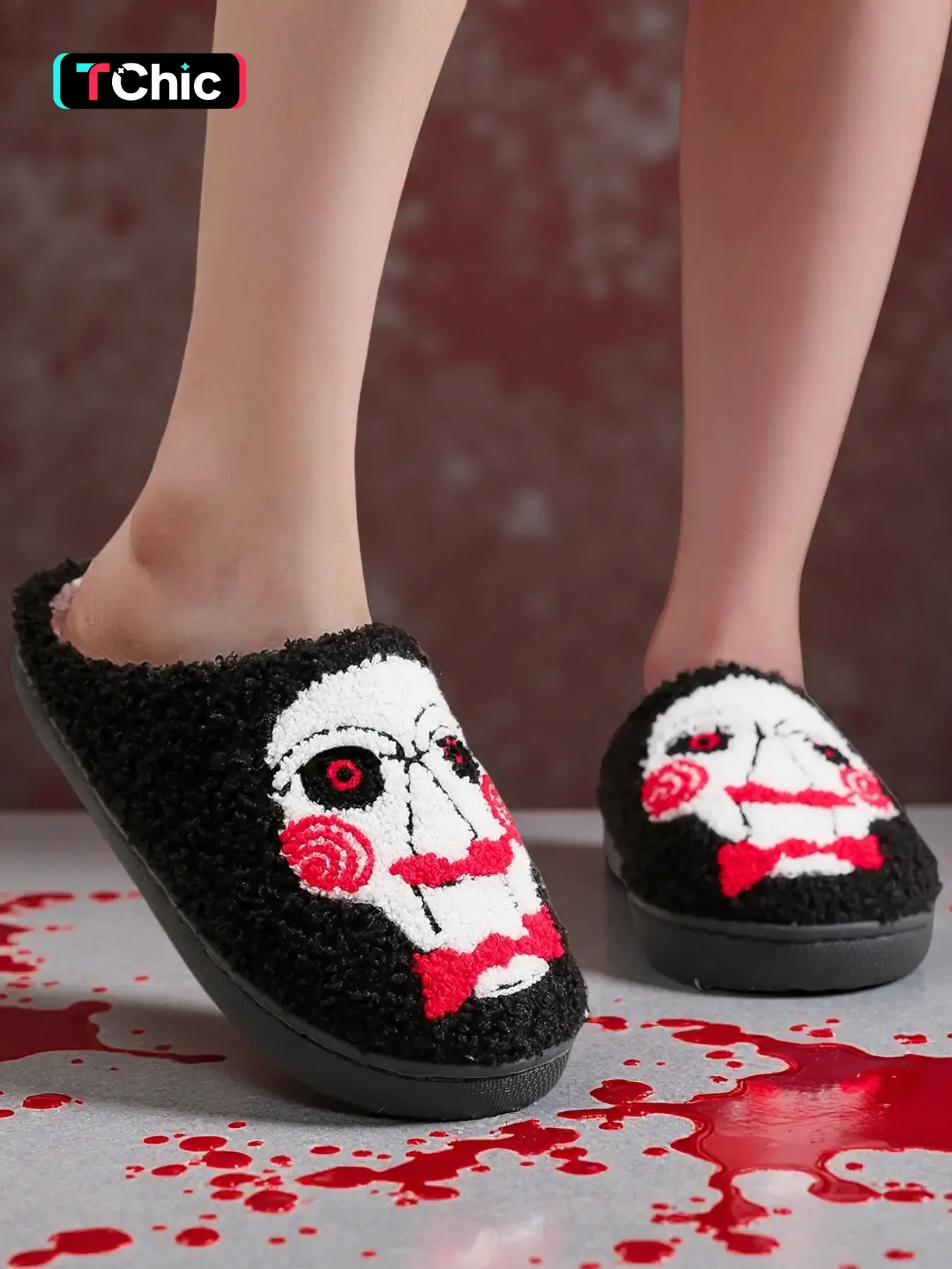 Movie Style Serial Killer Pattern Embroidered Halloween Slippers, House Slippers, Comfortable Soft Indoor Home Shoes for Men & Women, Perfect Gift