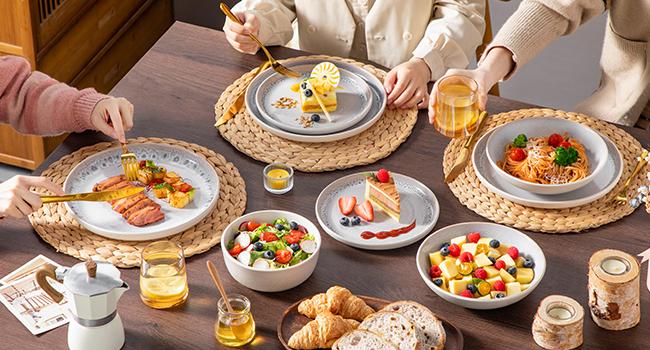 vancasso Stoneware Dinnerware Set – 16/18/24-Piece Plates and Bowls Set for 4/6, Reactive Glaze Mediterranean Style Crockery, Chip-Resistant, Dishwasher & Microwave Safe