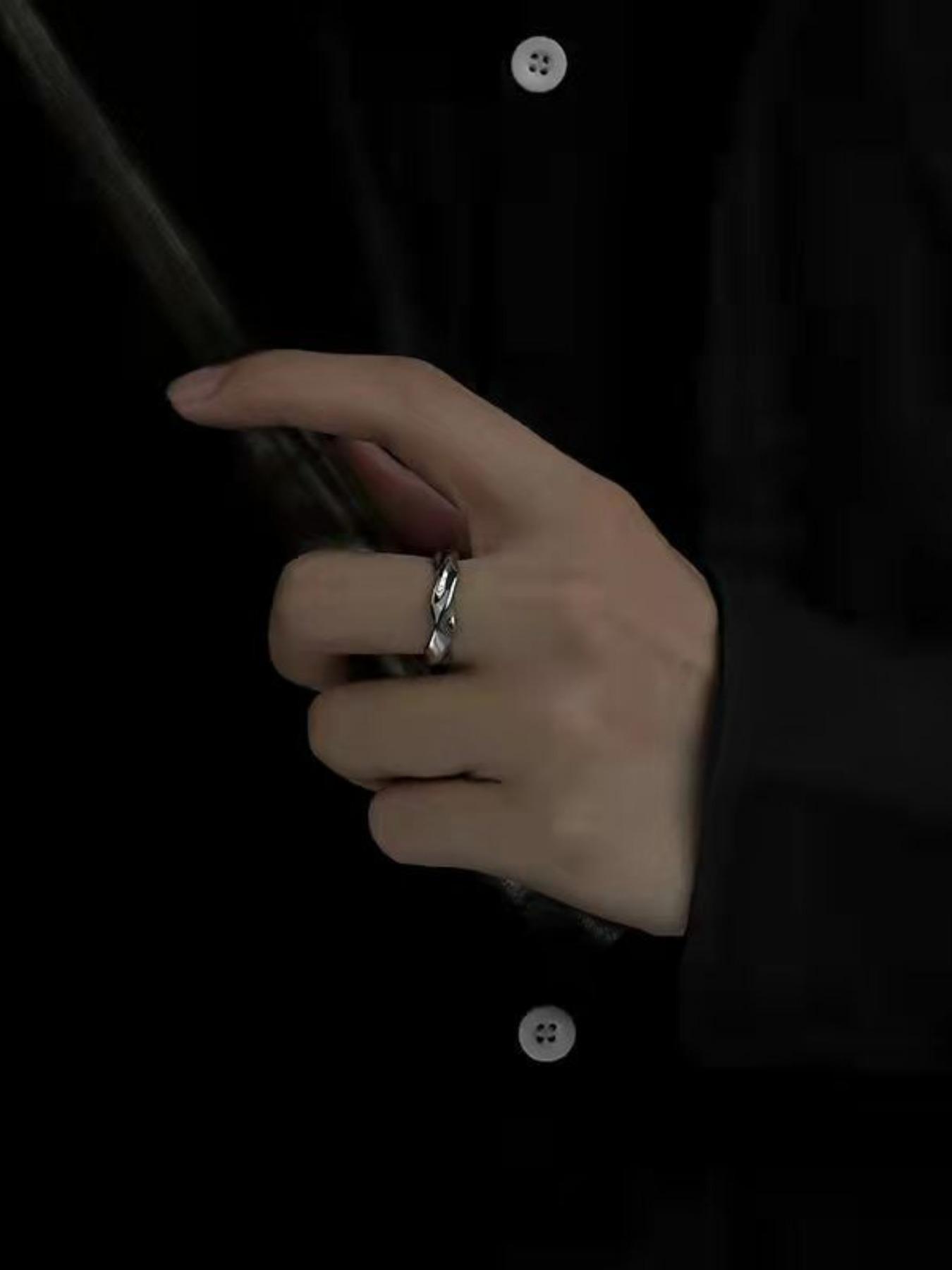 Minimalist Mobius Twist Ring Unisex Adjustable Infinite Silver Color Jewelry, Y2K Aesthetic Fashion Accessory for Men and Women