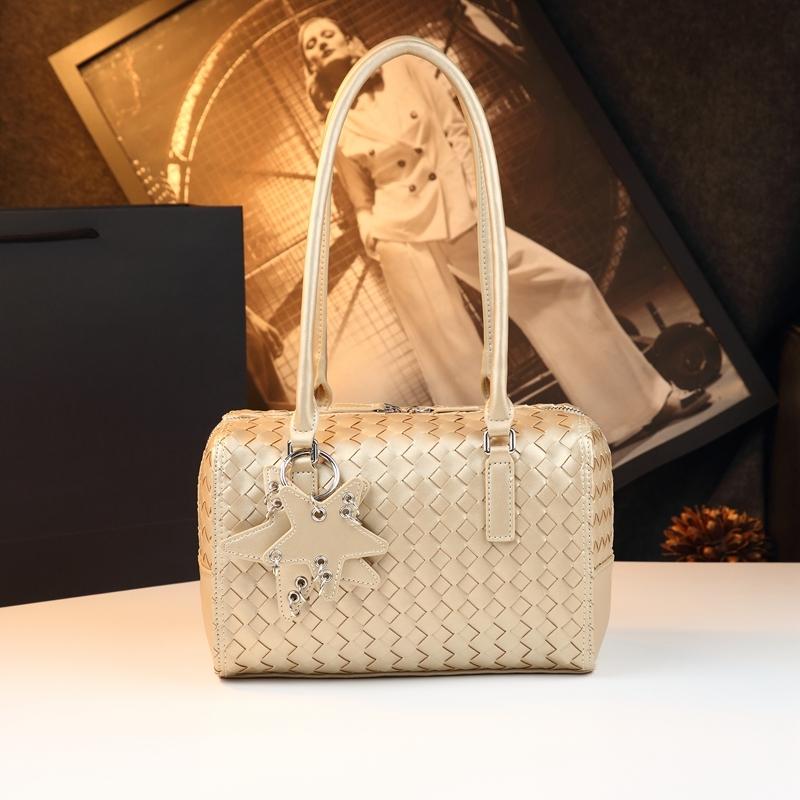 Elegant Woven Boston Bag for Women, Vintage Handbag Pillow Design, Unique Shoulder Crossbody Bag, Stylish and Versatile Accessory