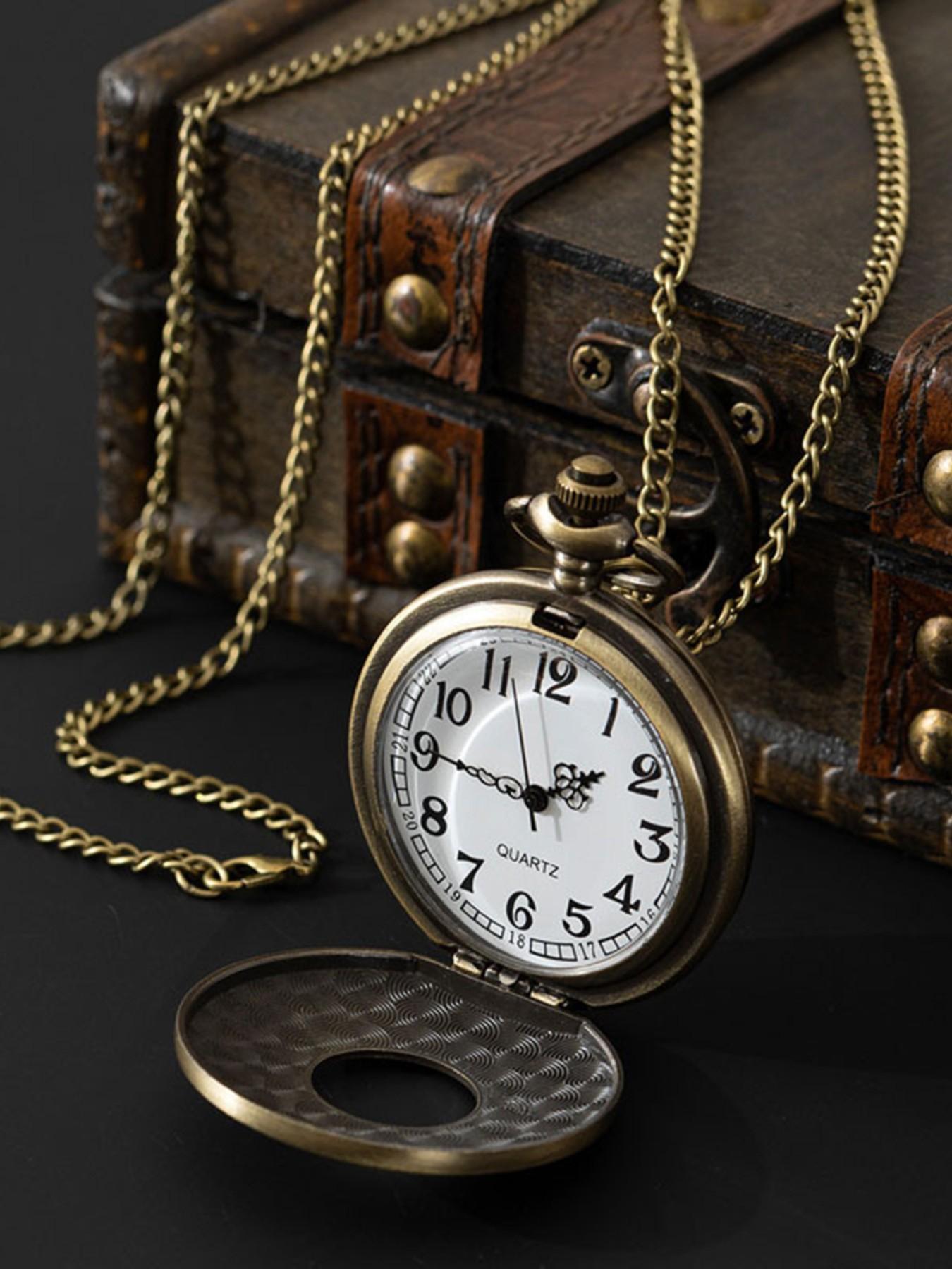 Vintage Flip Cover Pocket Watch, Classic Roman Numerals, Unisex Necklace, Quartz Large Numbers, Elderly Pendant Watch Gift