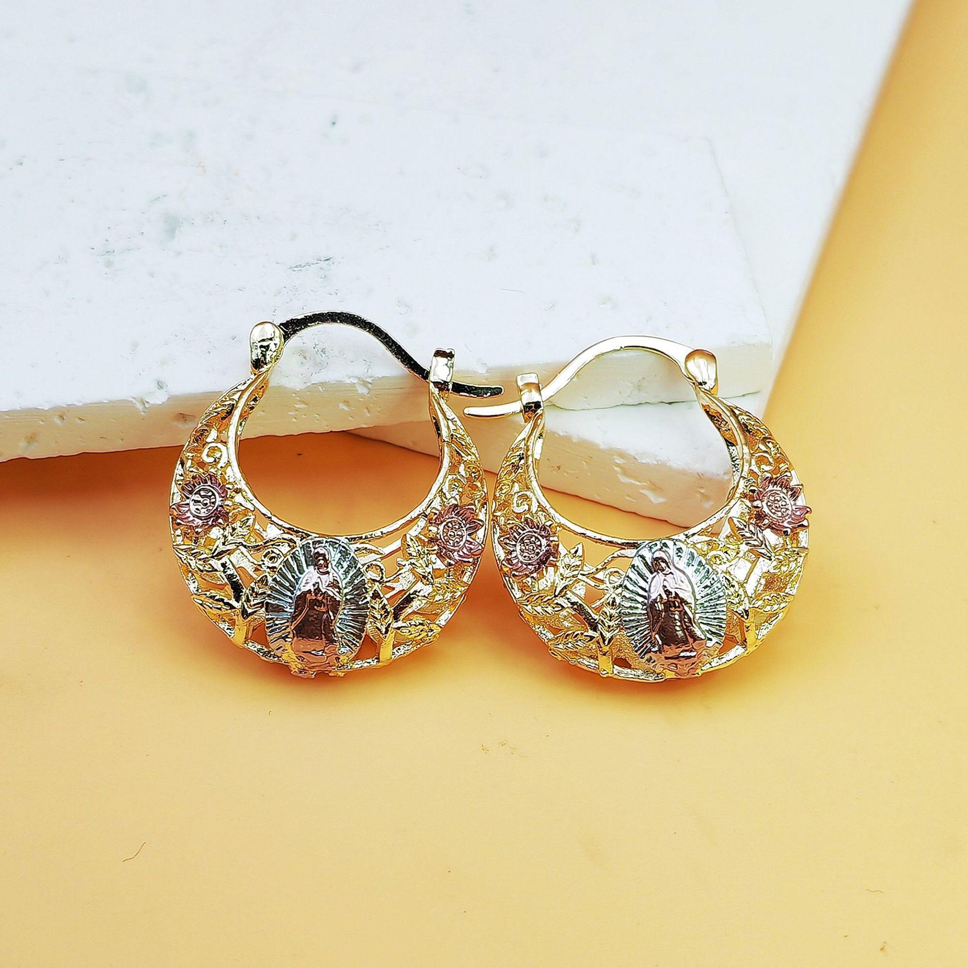 European‑Style Virgin Mary Enamel Hoop Earrings, Gold‑Plated Hollow Ear Rings With Colorful Red‑Green Rose Patterns, Fashion Retro Ear Jewelry For Daily Matching And Party Occasion Styling